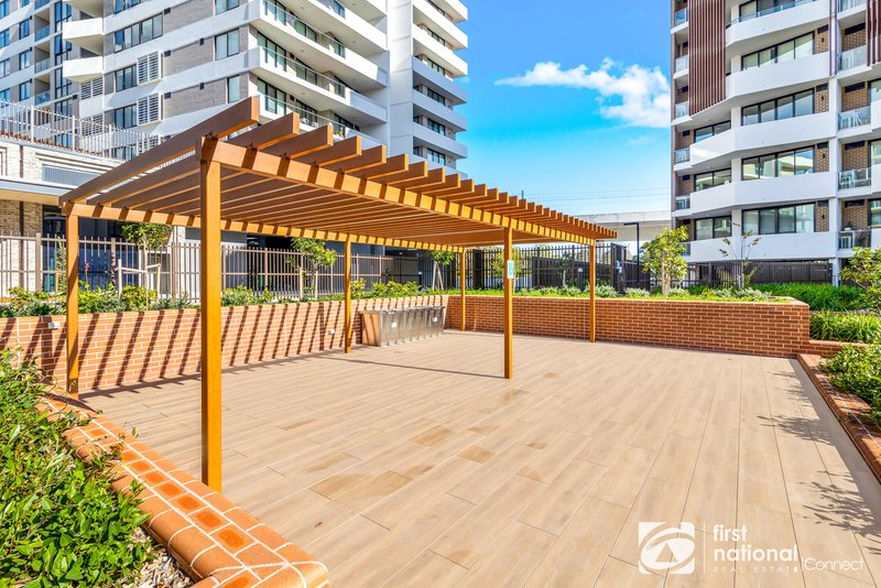 Photo - 705/32 Civic Way, Rouse Hill NSW 2155 - Image 11