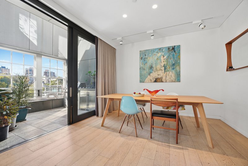 Photo - 705/46 Wentworth Avenue, Surry Hills NSW 2010 - Image 5