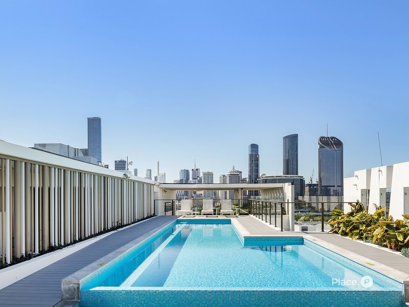 Photo - 705/49 Cordelia Street, South Brisbane QLD 4101 - Image 1