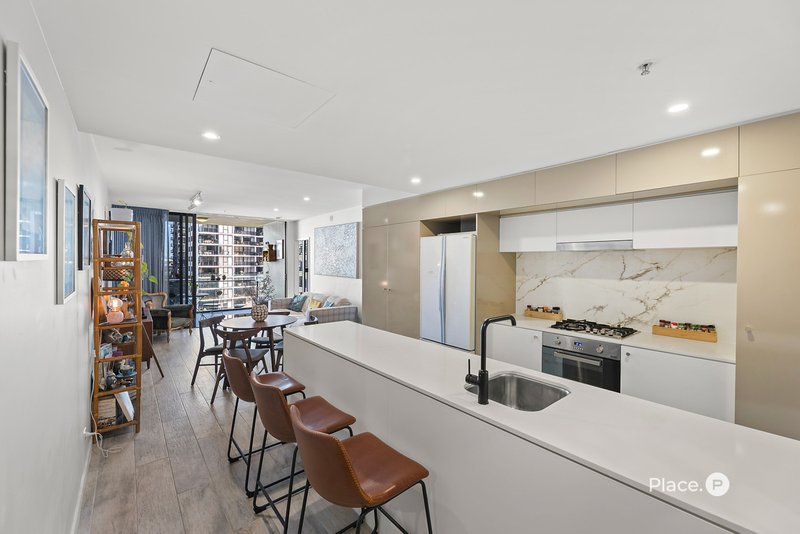 Photo - 705/49 Cordelia Street, South Brisbane QLD 4101 - Image 2