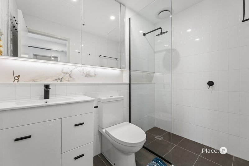 Photo - 705/49 Cordelia Street, South Brisbane QLD 4101 - Image 10