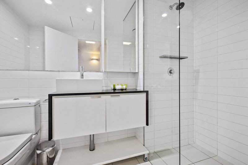 Photo - 705/8 Jeays Street, Bowen Hills QLD 4006 - Image 7