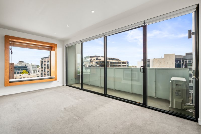 Photo - 706/144 Clarendon Street, Southbank VIC 3006 - Image 4