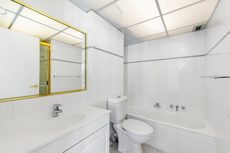 Photo - 70/63 Cavill Avenue, Surfers Paradise QLD 4217 - Image 14