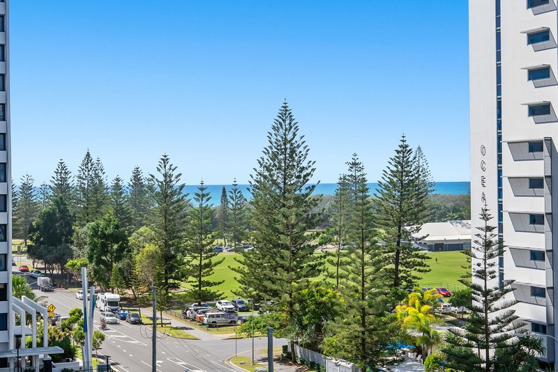 Photo - 706/30-32 Surf Parade, Broadbeach QLD 4218 - Image 14