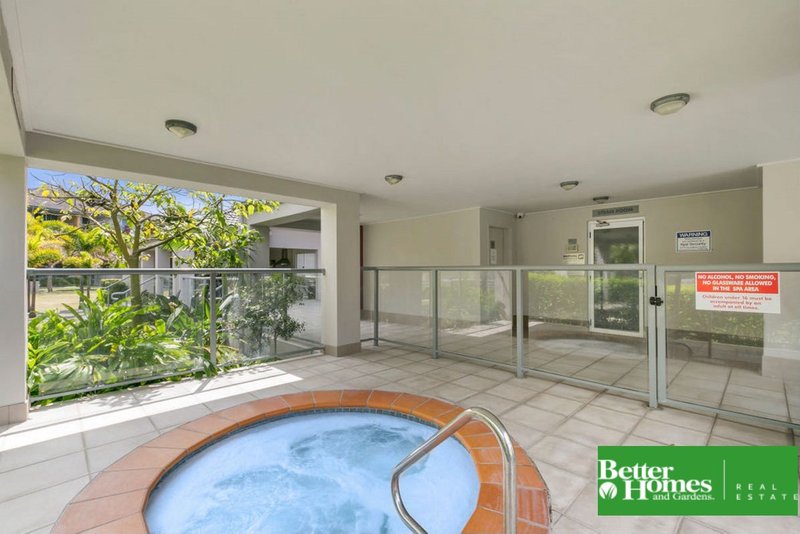 Photo - 706/33 Clark Street, Biggera Waters QLD 4216 - Image 12