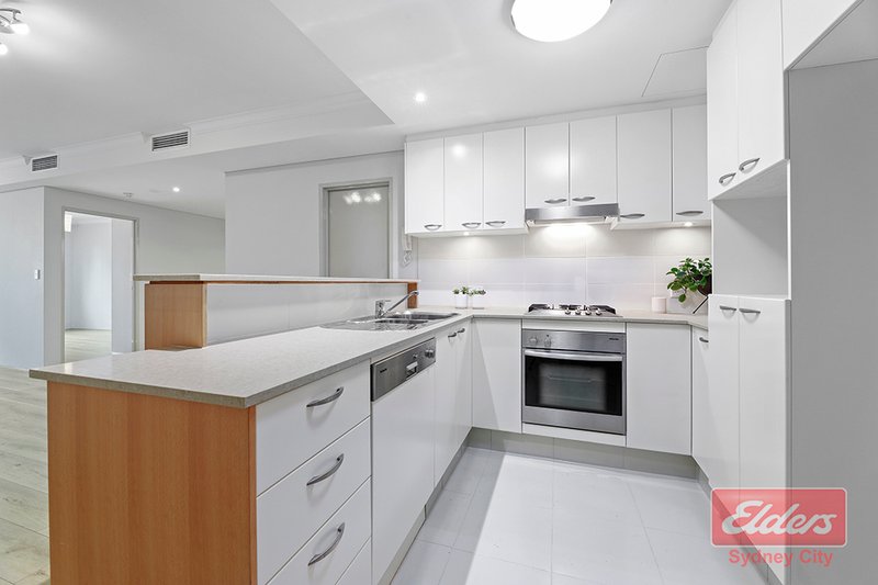 Photo - 706/591 George Street, Sydney NSW 2000 - Image 2