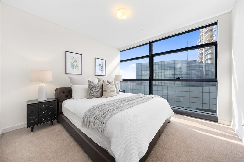 Photo - 706/69 Albert Avenue, Chatswood NSW 2067 - Image 3