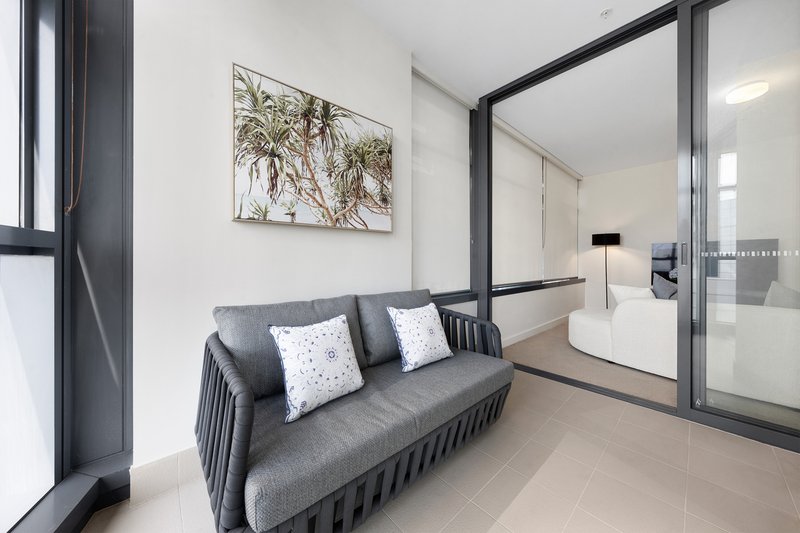 Photo - 706/69 Albert Avenue, Chatswood NSW 2067 - Image 7