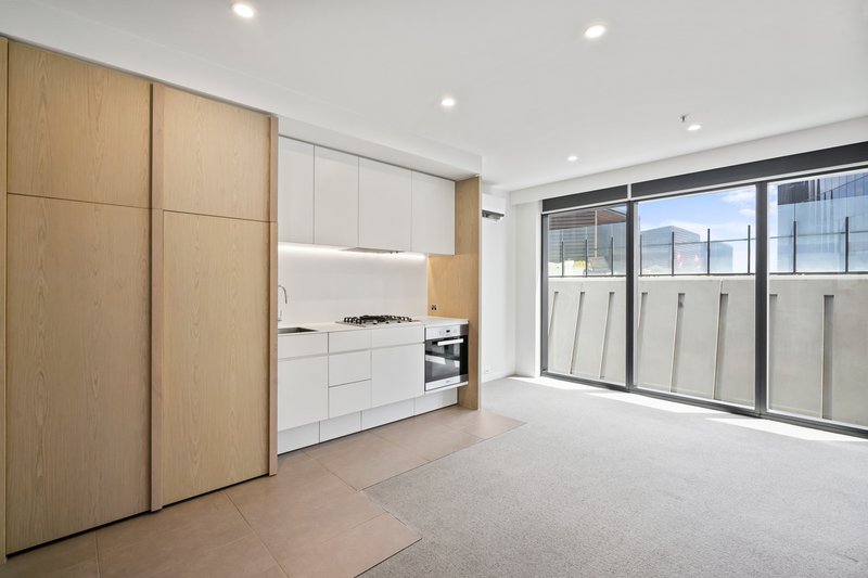 706/8 Pearl River Road, Docklands VIC 3008