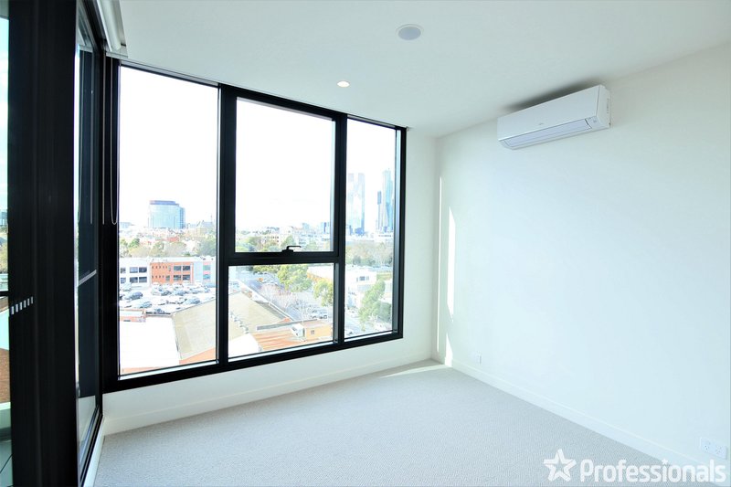 Photo - 706/94 Stanley Street, West Melbourne VIC 3003 - Image 8