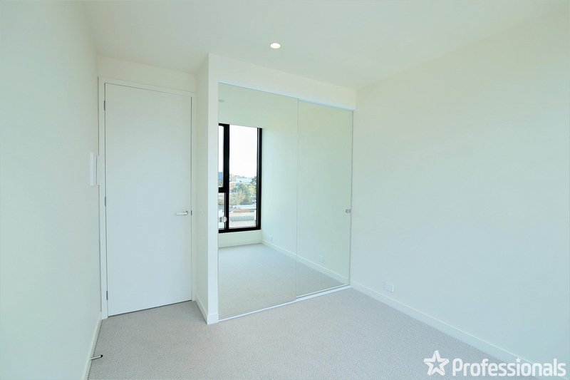 Photo - 706/94 Stanley Street, West Melbourne VIC 3003 - Image 10