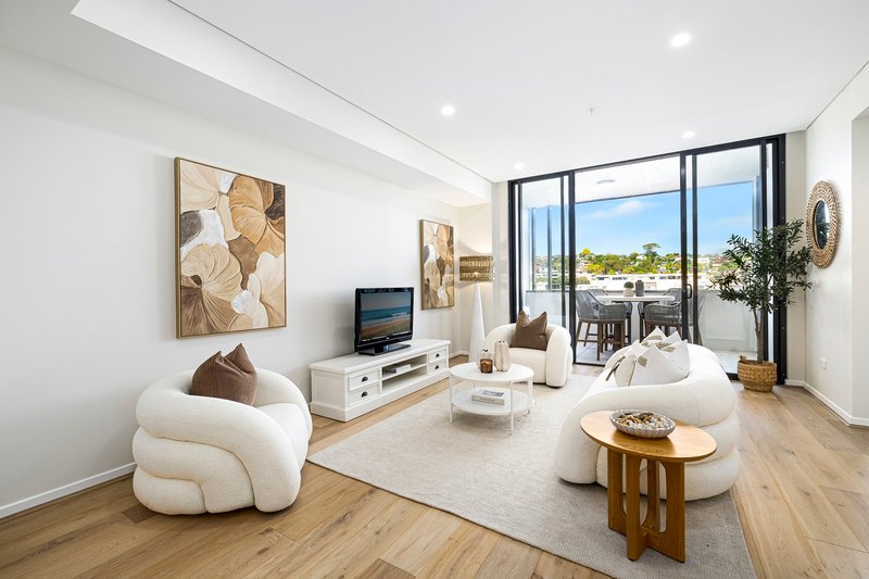 Photo - 706A/8 Oaks Avenue, Dee Why NSW 2099 - Image 2