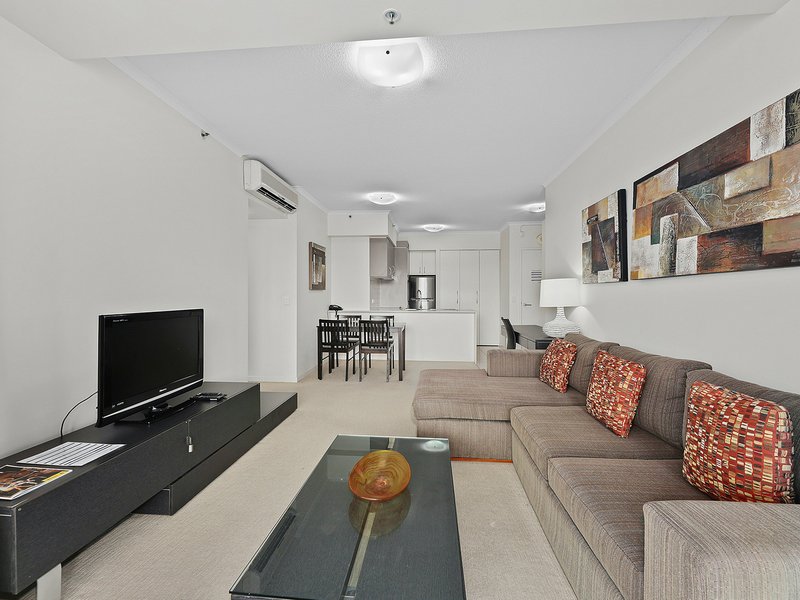 Photo - 707/11 Ellenborough Street, Woodend QLD 4305 - Image 3