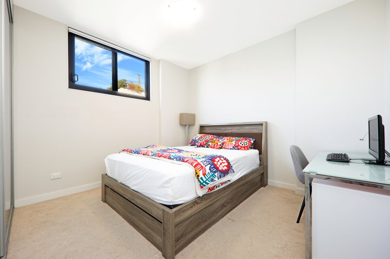 Photo - 707/16-20 Smallwood Avenue, Homebush NSW 2140 - Image 3