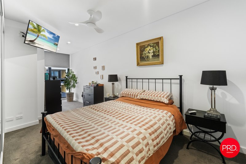 Photo - 707/79 Regent Street, Kogarah NSW 2217 - Image 4
