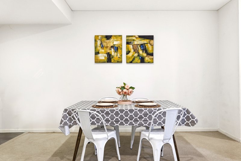 Photo - 7081/17 Amalfi Drive, Wentworth Point NSW 2127 - Image 5