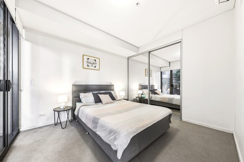 Photo - 7081/17 Amalfi Drive, Wentworth Point NSW 2127 - Image 7