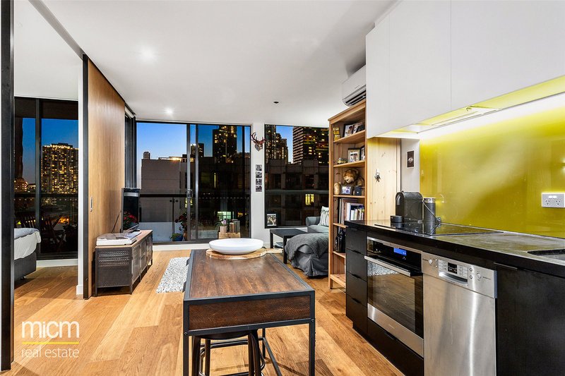 Photo - 708/123 Pelham Street, Carlton VIC 3053 - Image 2