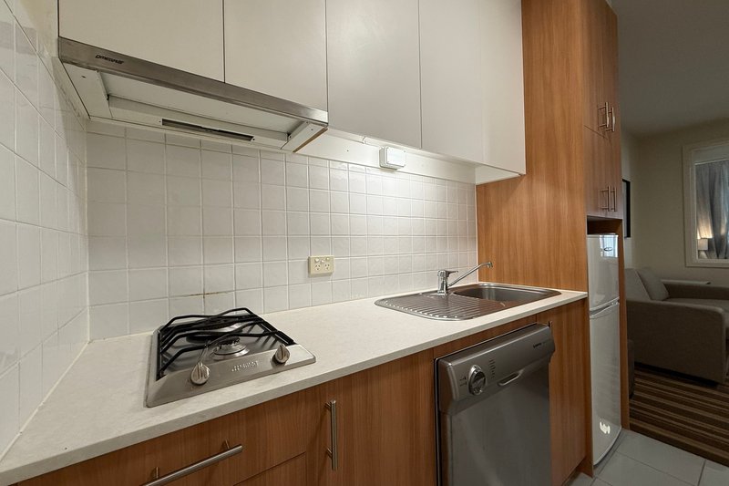 Photo - 708/250 Elizabeth Street, Melbourne VIC 3000 - Image 3
