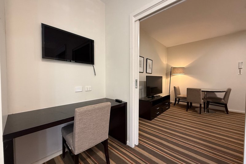 Photo - 708/250 Elizabeth Street, Melbourne VIC 3000 - Image 5