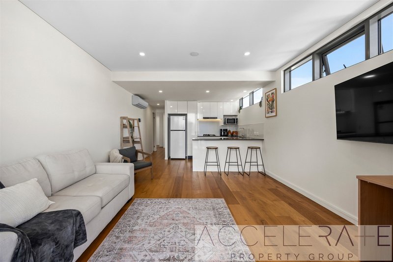 Photo - 708/50 Mclachlan Street, Fortitude Valley QLD 4006 - Image 4