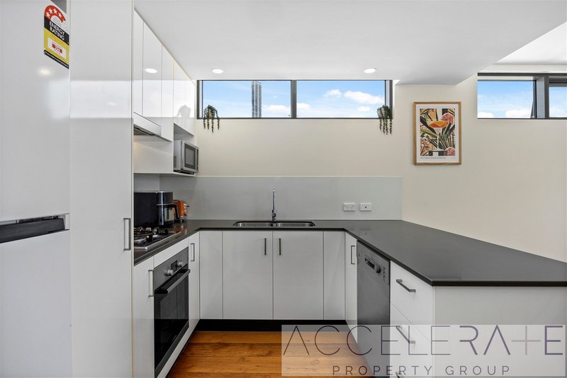 Photo - 708/50 Mclachlan Street, Fortitude Valley QLD 4006 - Image 8