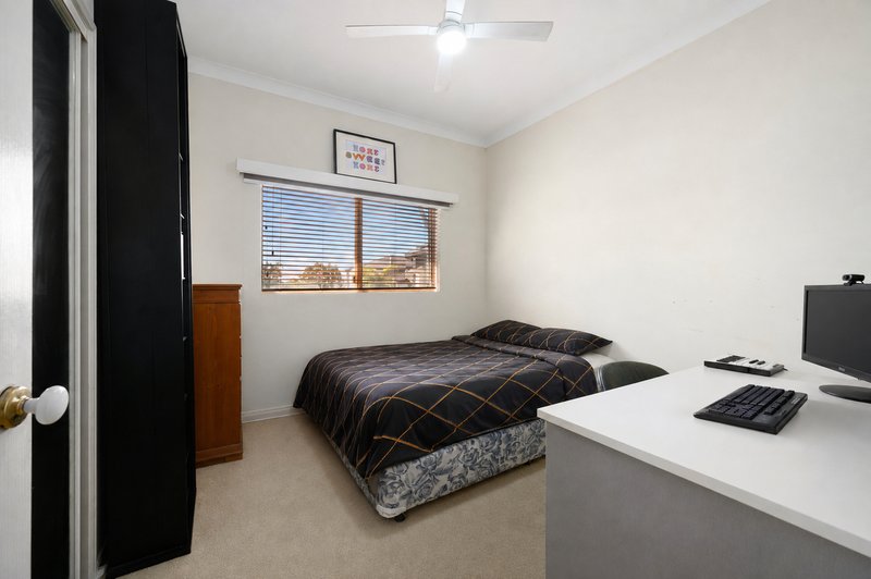 Photo - 70/88-98 Limetree Parade, Runaway Bay QLD 4216 - Image 8