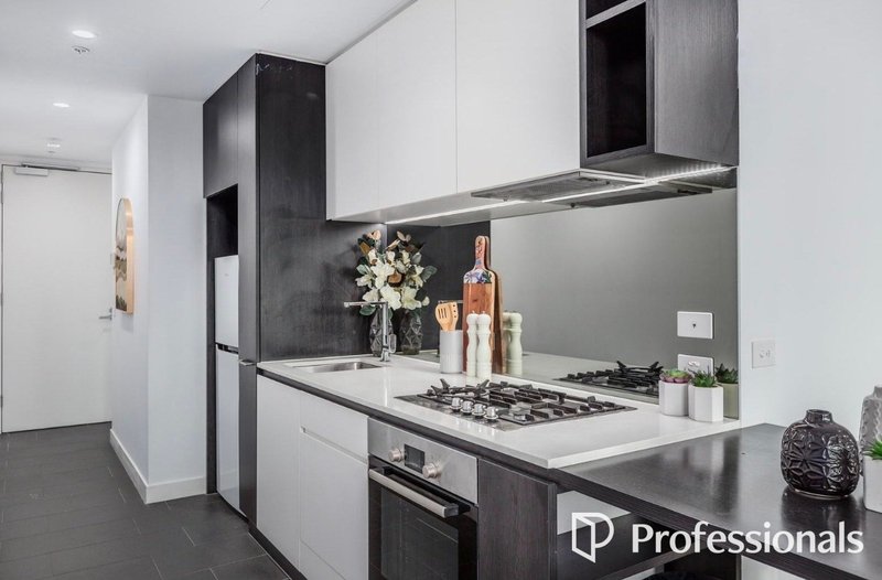Photo - 709/5-7 Irving Avenue, Box Hill VIC 3128 - Image 3