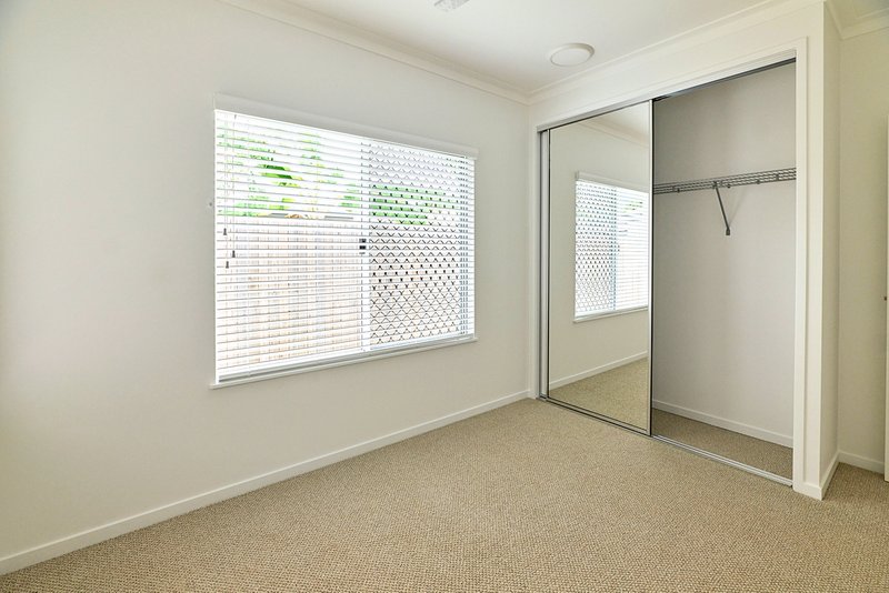 Photo - 70a Oxbow Circuit, Redlynch QLD 4870 - Image 6