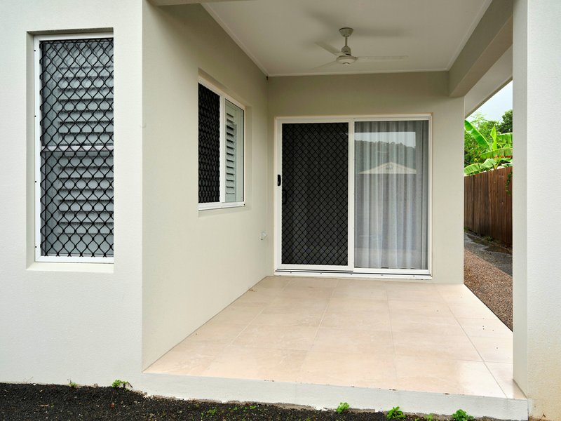 Photo - 70a Oxbow Circuit, Redlynch QLD 4870 - Image 10