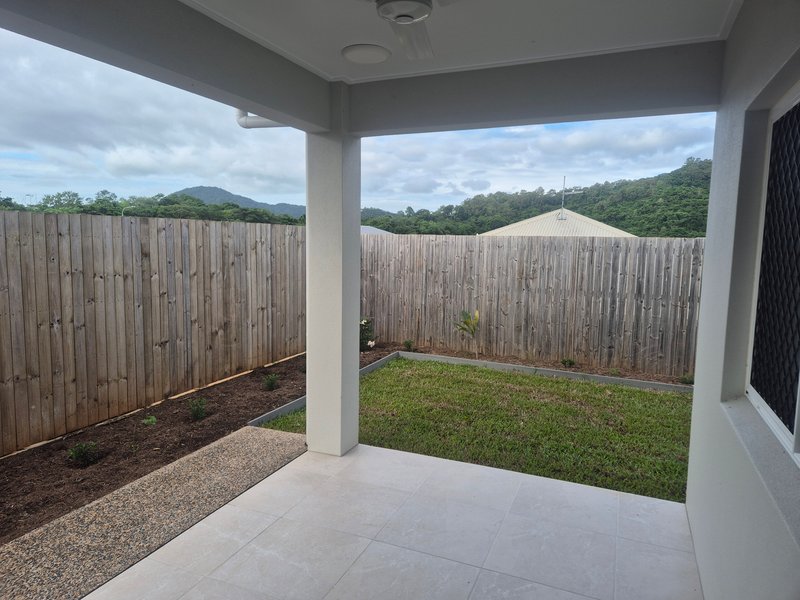Photo - 70a Oxbow Circuit, Redlynch QLD 4870 - Image 11