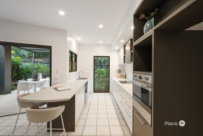 Photo - 70A Reuben Street, Holland Park QLD 4121 - Image 8