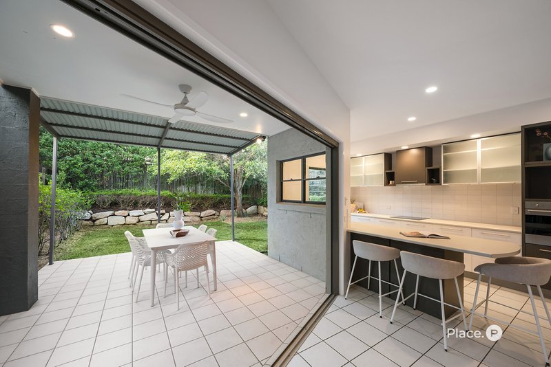 Photo - 70A Reuben Street, Holland Park QLD 4121 - Image 9