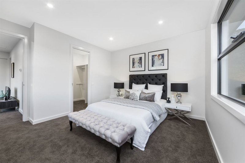 Photo - 70B Windella Crescent, Glen Waverley VIC 3150 - Image 5