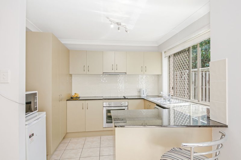 Photo - 7/1-3 Carnarvon Court, Oxenford QLD 4210 - Image 3