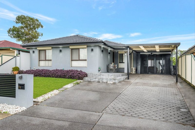 Photo - 71 & 71A Prairie Vale Road, Bossley Park NSW 2176 - Image 2