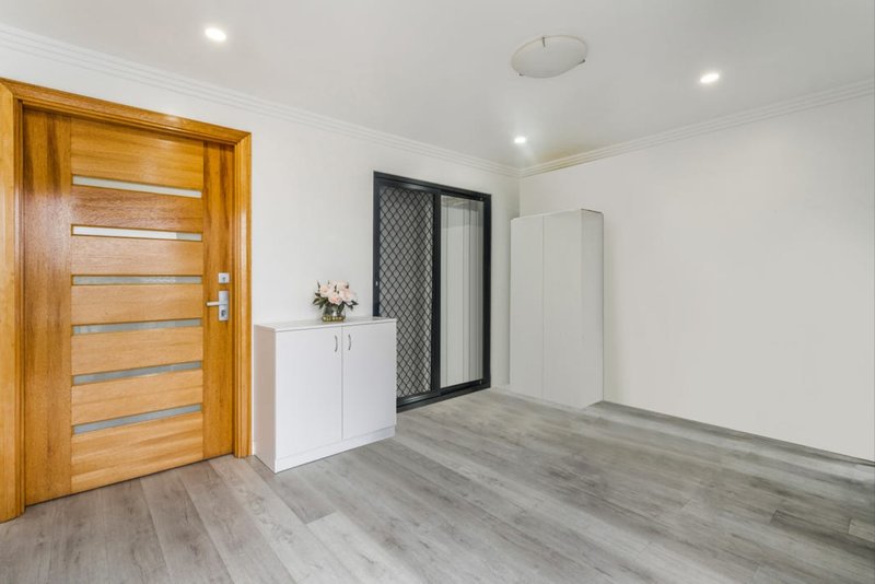 Photo - 71 & 71A Prairie Vale Road, Bossley Park NSW 2176 - Image 13