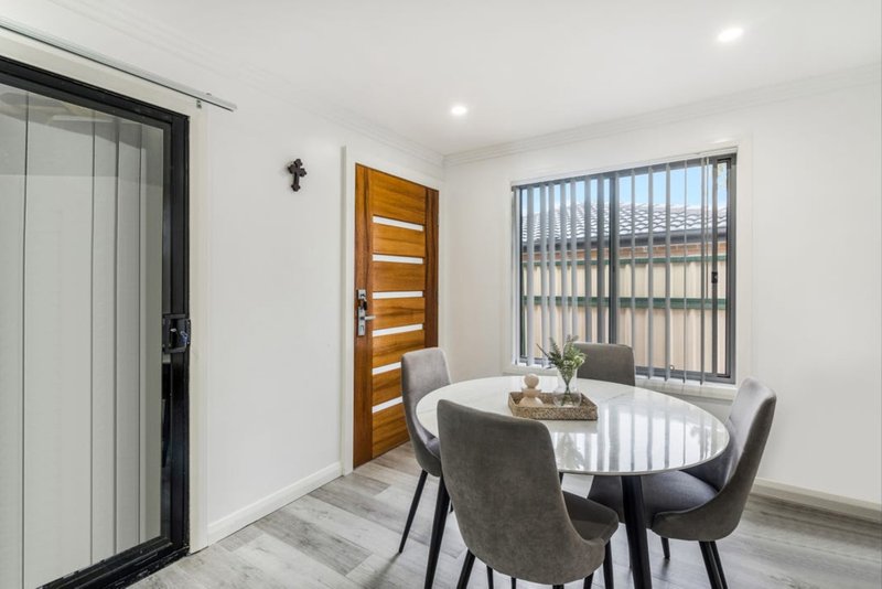 Photo - 71 & 71A Prairie Vale Road, Bossley Park NSW 2176 - Image 16