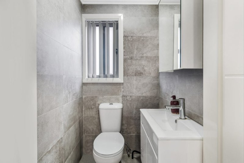 Photo - 71 & 71A Prairie Vale Road, Bossley Park NSW 2176 - Image 26