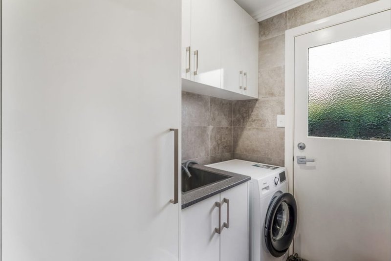 Photo - 71 & 71A Prairie Vale Road, Bossley Park NSW 2176 - Image 28