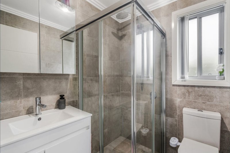 Photo - 71 & 71A Prairie Vale Road, Bossley Park NSW 2176 - Image 29