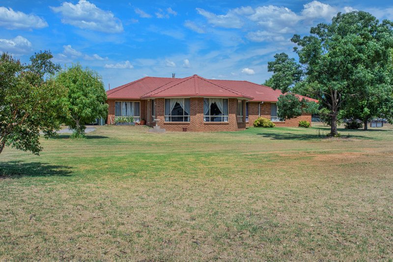 71 Airport Road, Cowra NSW 2794