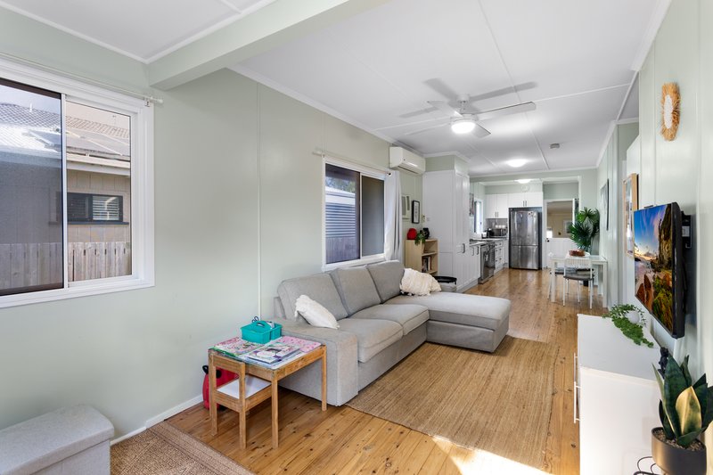Photo - 71 Albert Street, Margate QLD 4019 - Image 4