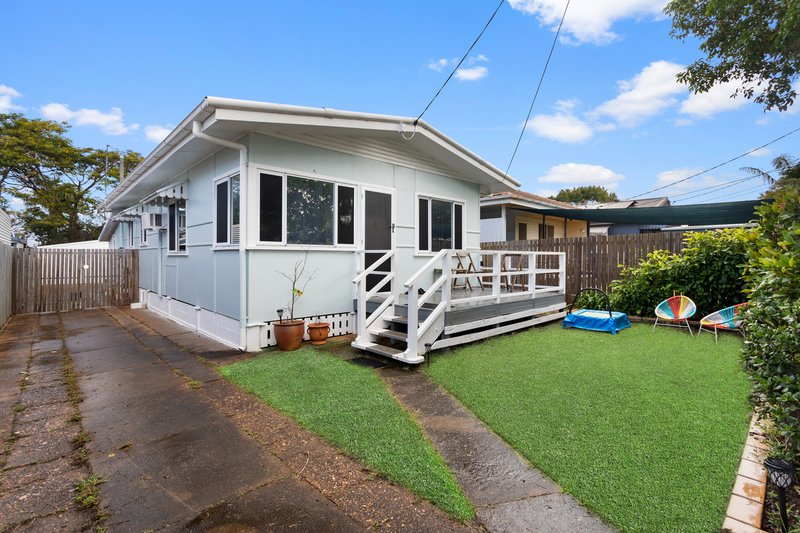 Photo - 71 Albert Street, Margate QLD 4019 - Image 5