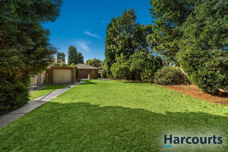 Photo - 71 Alderford Drive, Wantirna VIC 3152 - Image 4