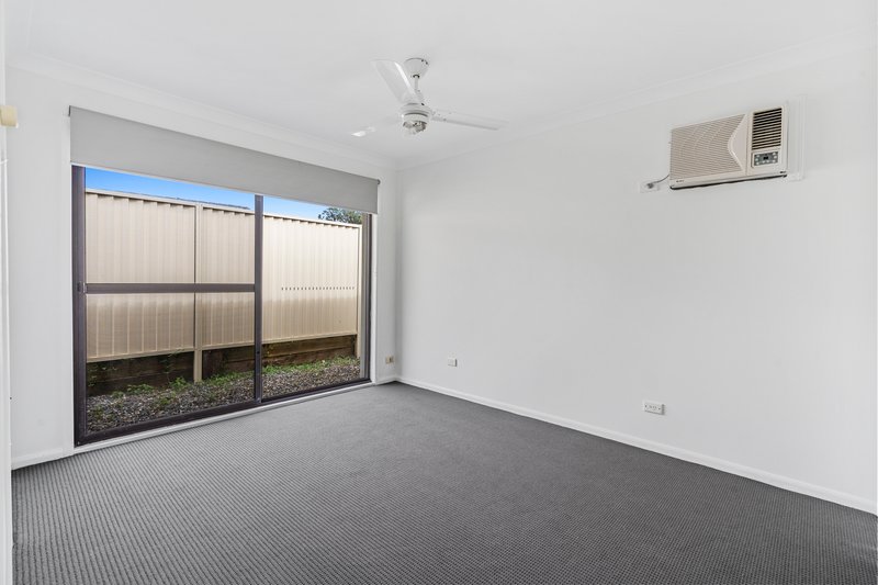 Photo - 71 Allied Drive, Arundel QLD 4214 - Image 8