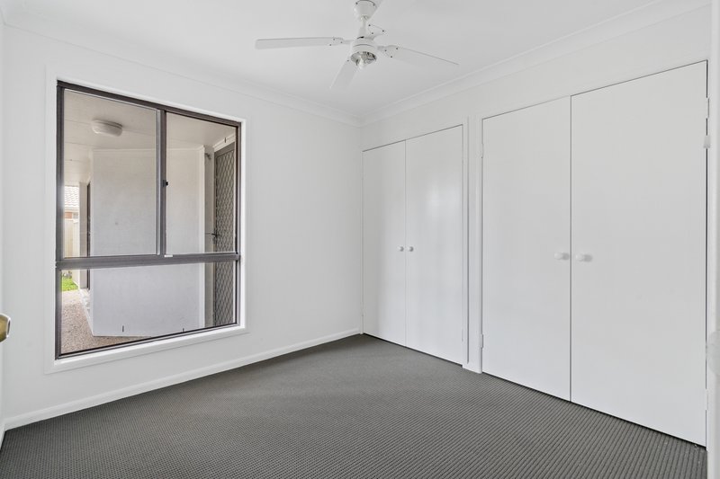 Photo - 71 Allied Drive, Arundel QLD 4214 - Image 10