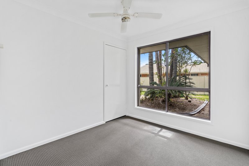 Photo - 71 Allied Drive, Arundel QLD 4214 - Image 11