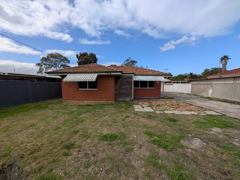 Photo - 71 Altone Road, Lockridge WA 6054 - Image 2